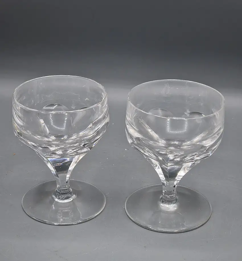 2x Antiquitäten Gläser, Weingläser