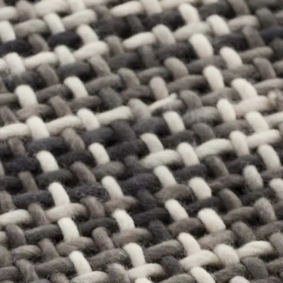 Weicher Teppich aus Schurwolle